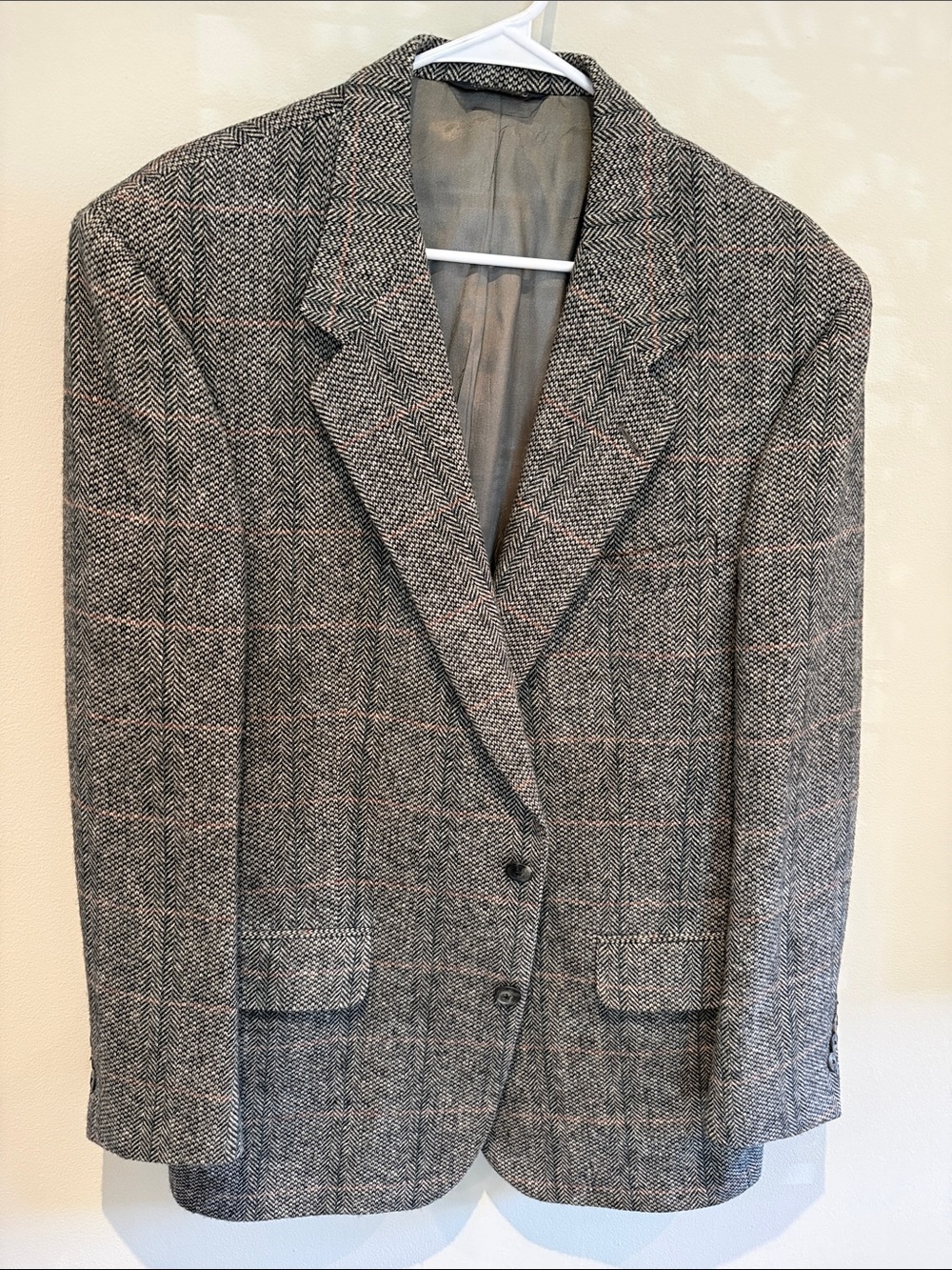 Burberry Gray Herringbone Windowpane Tweed Sport Coat